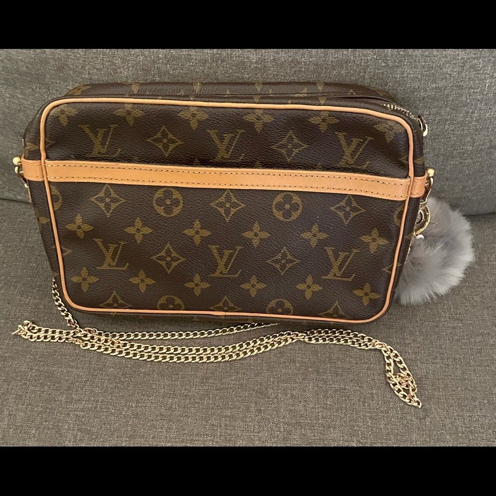 Louis Vuitton Monogram Crossbody Bag with Gold Chain